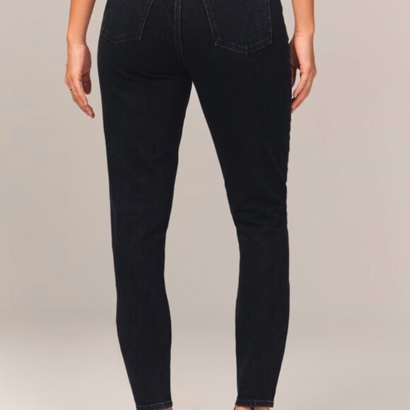 BNWT Abercrombie The Skinny Curve Love Jeans - Picture 3 of 8